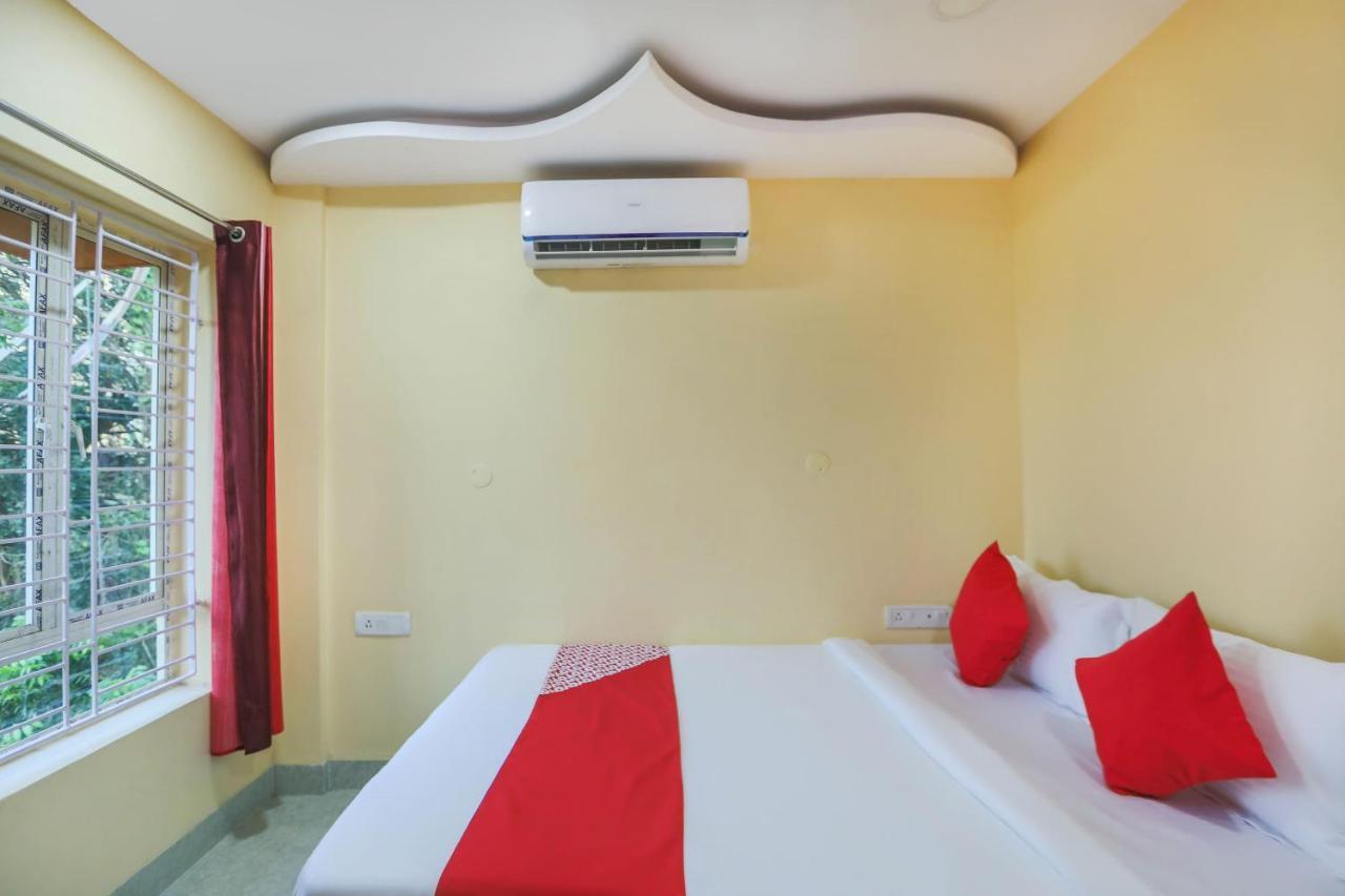 Oyo 62042 Niloy Guest House Jadabpur Exterior photo
